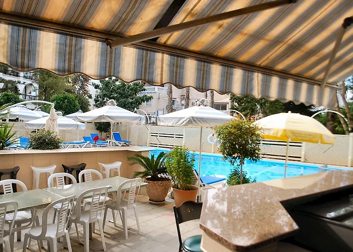 San Remo מלון 2*